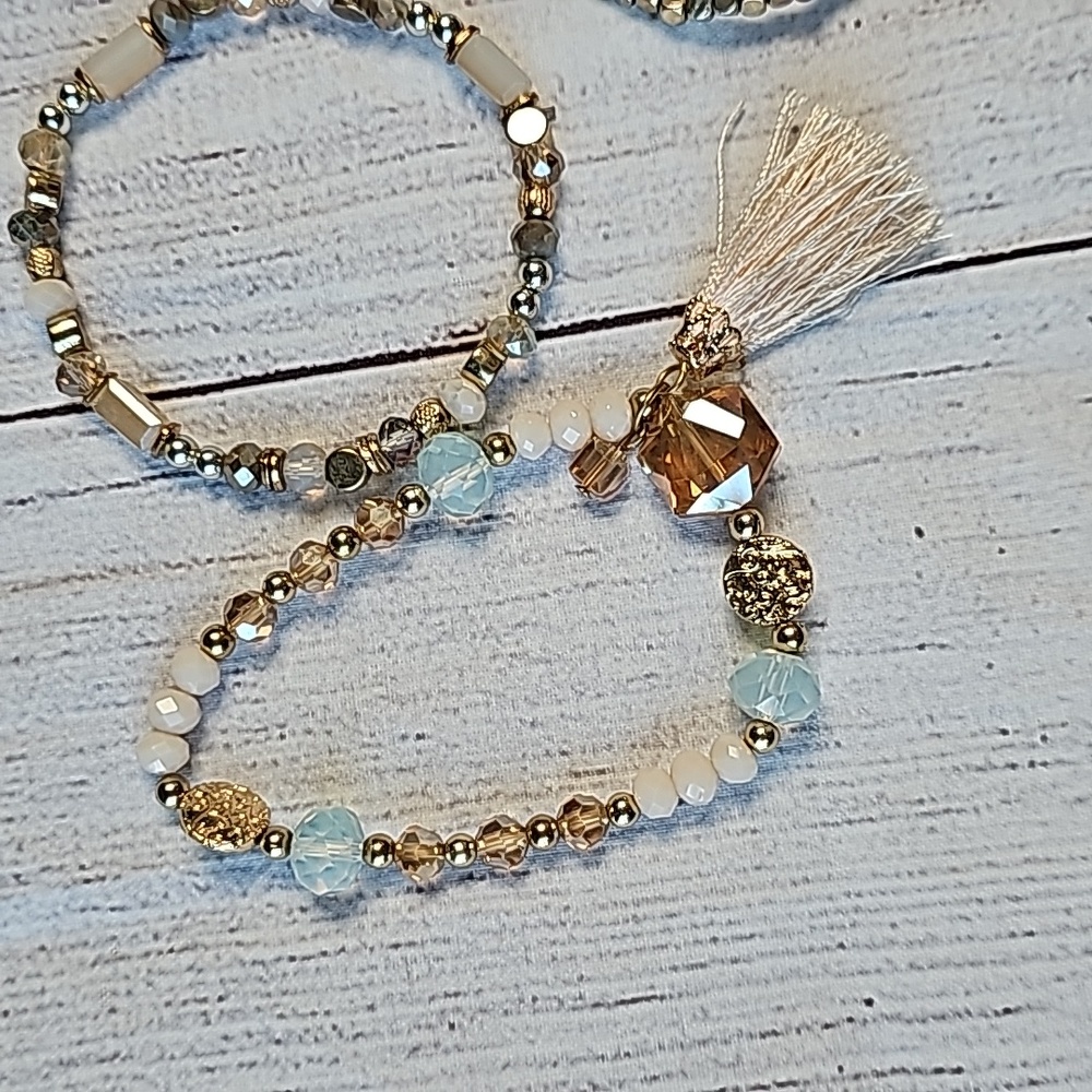 NY&Co Inspire gold beaded bracelet set - Picture 3 of 5